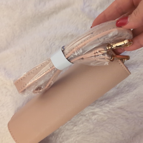 Trina Turk color block crossbody with detachable shoulder strap. Blush W/Tan - Picture 3 of 9